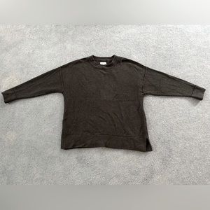 Dark gray ribbed Aerie sweater.